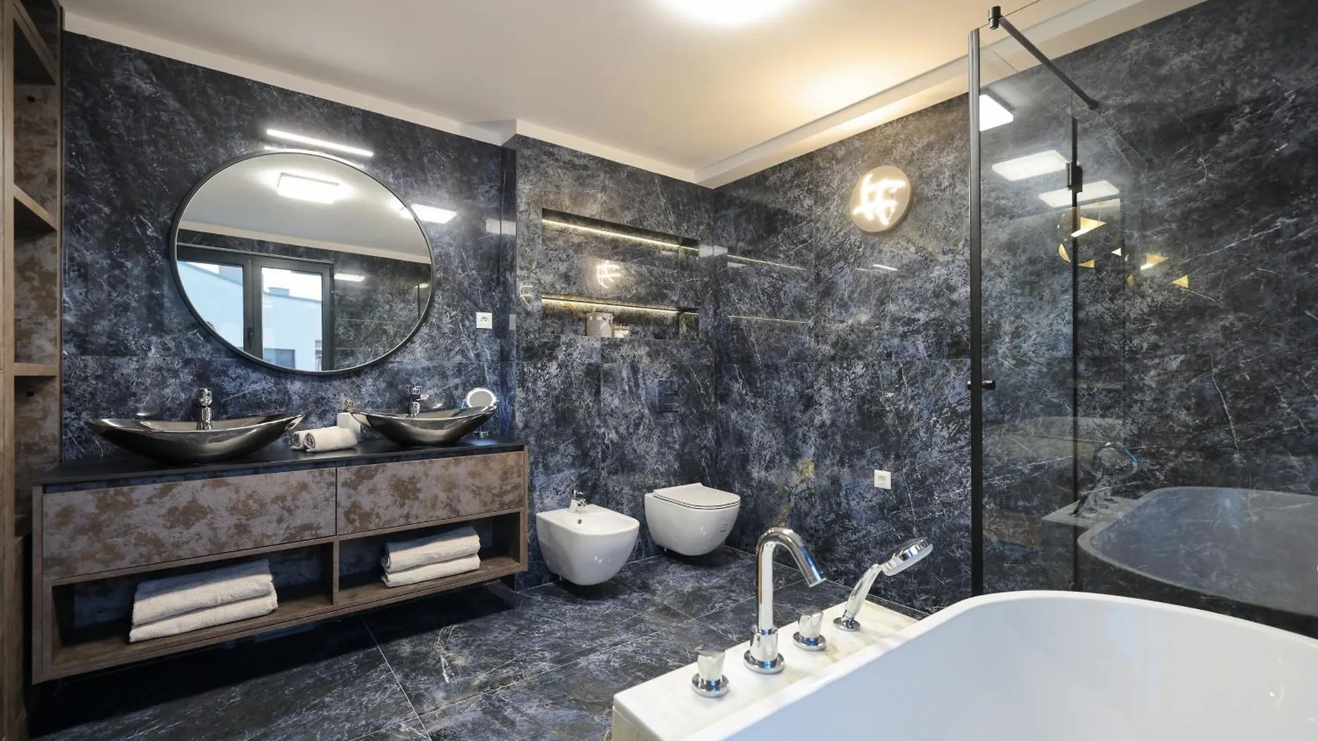 Residence 8 بيبينيا شقة